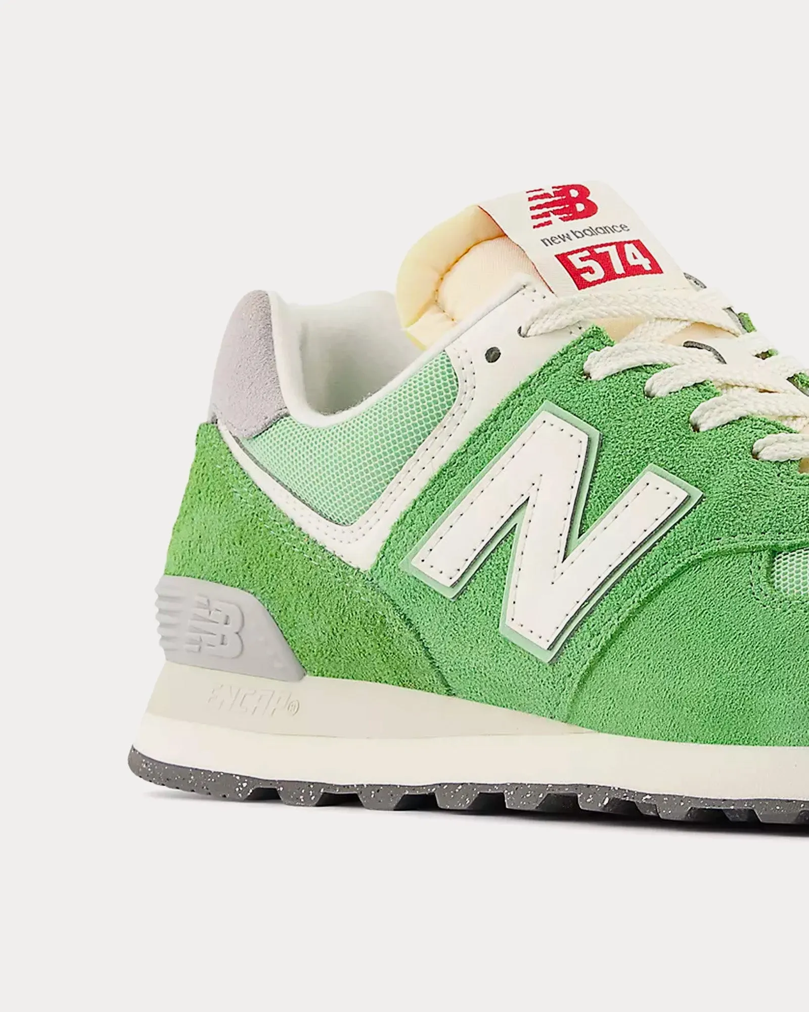 574 Chive / Sea Salt Low Top Sneakers