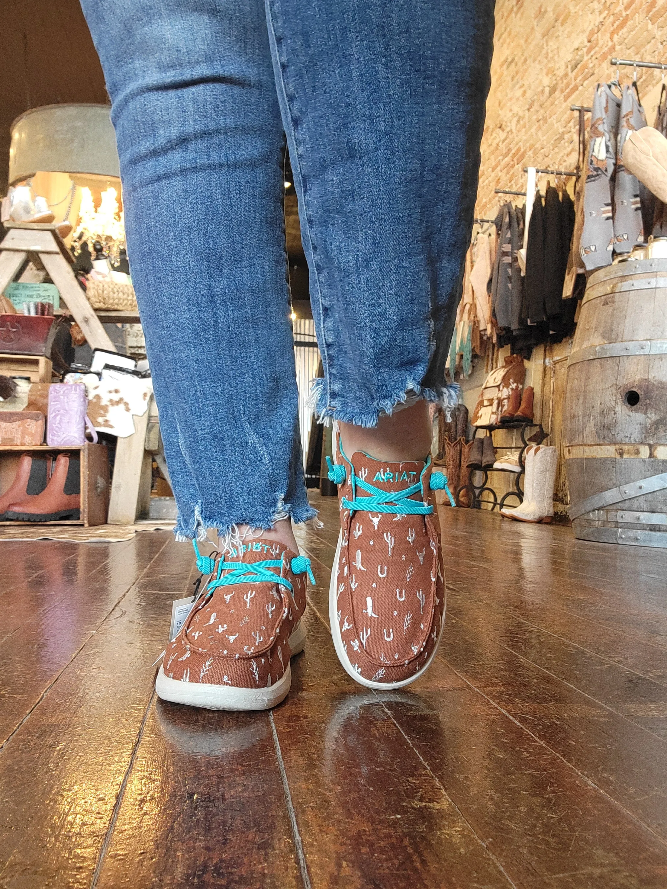 Ariat Hilo Slip-Ons [Western Icons] ✙ON SALE NOW: 40% OFF✙