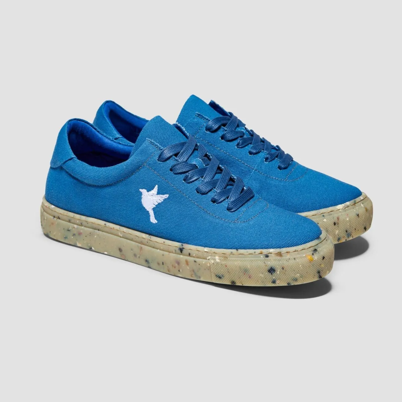 Eco-Friendly Hempton® Sneakers Blue  | The Proper Label