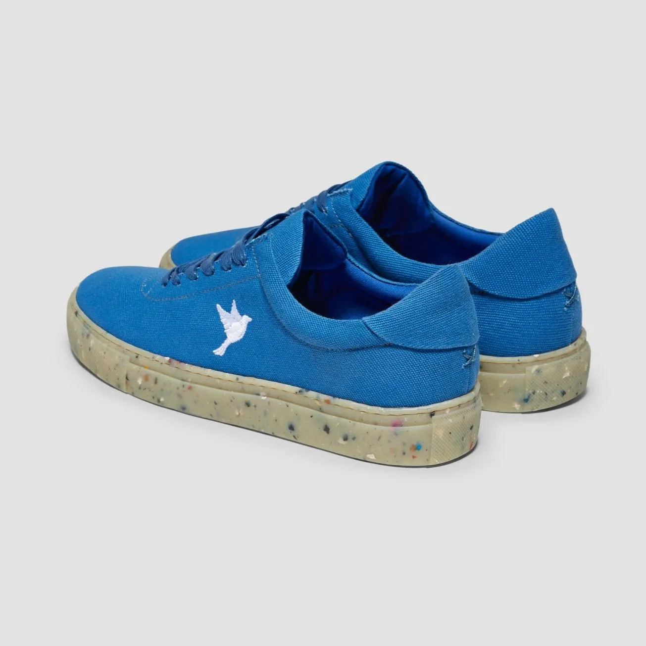 Eco-Friendly Hempton® Sneakers Blue  | The Proper Label