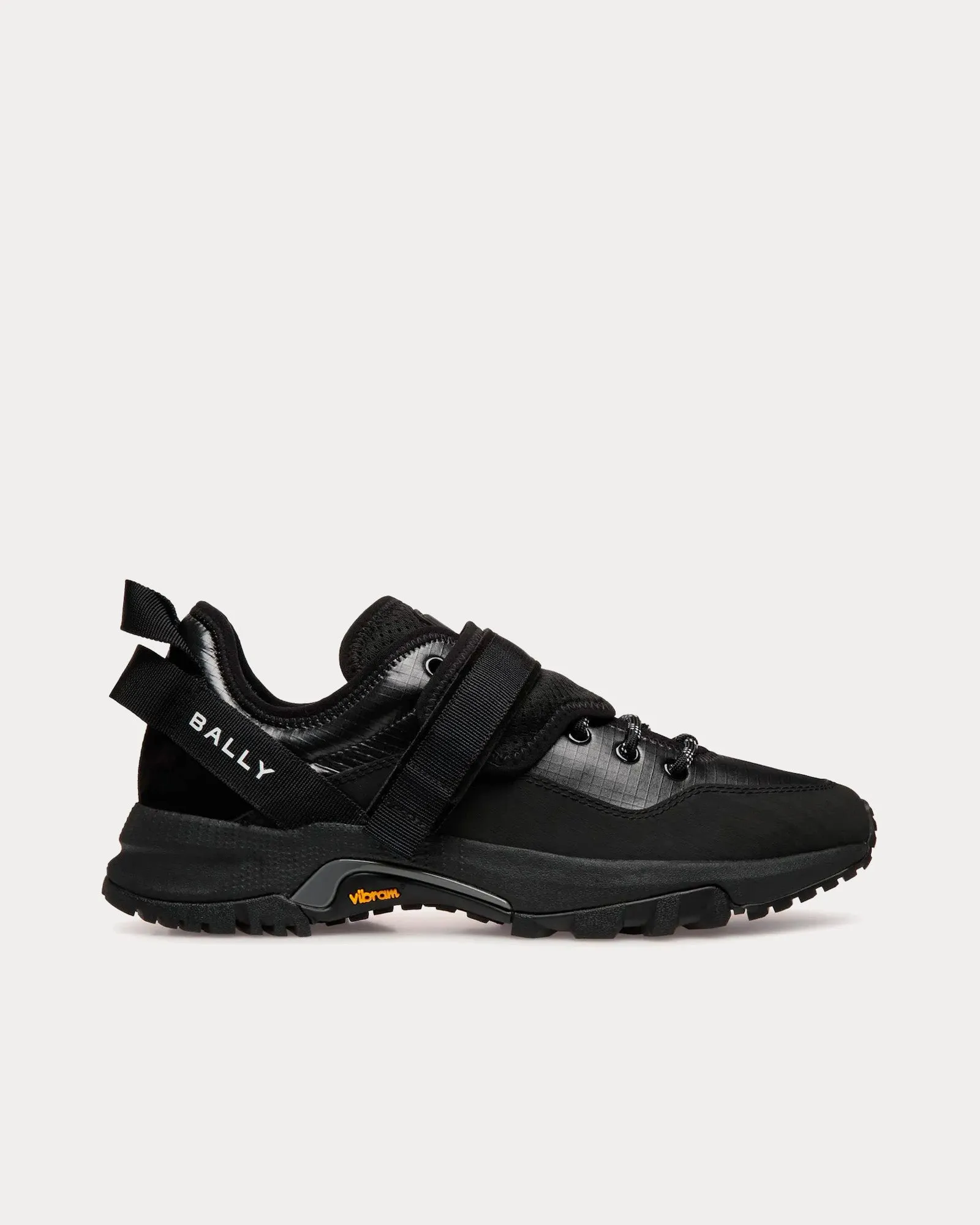 Fast Nylon Black Low Top Sneakers
