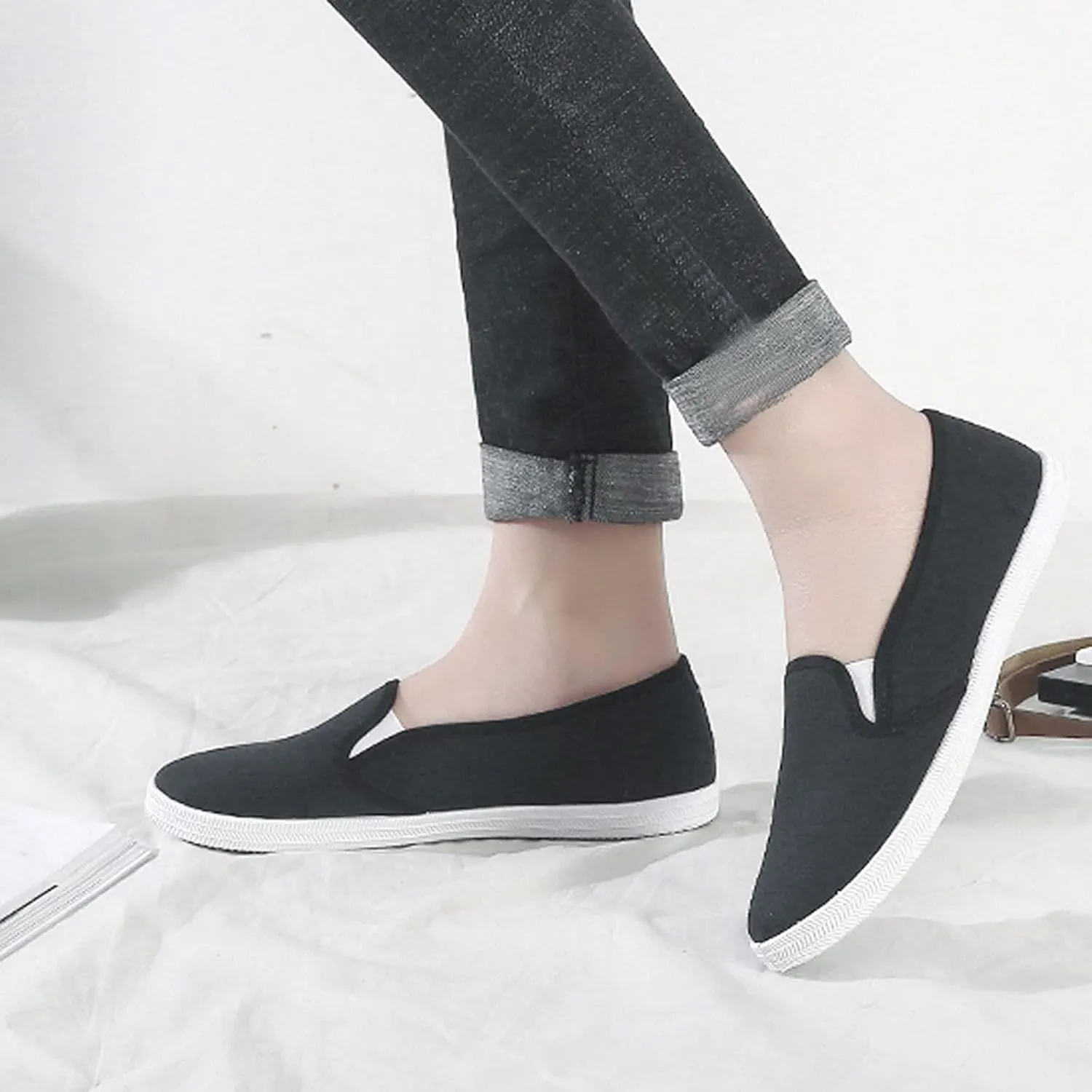 Hbeylia Women's Canvas Shoes Slip On Flats Fashion Casual Breathable Lightweight Slip-On Loafers Play Sneakers Boating Shoes For Women Girls Work Nurse Beach Travel Hiking Walking Shoes