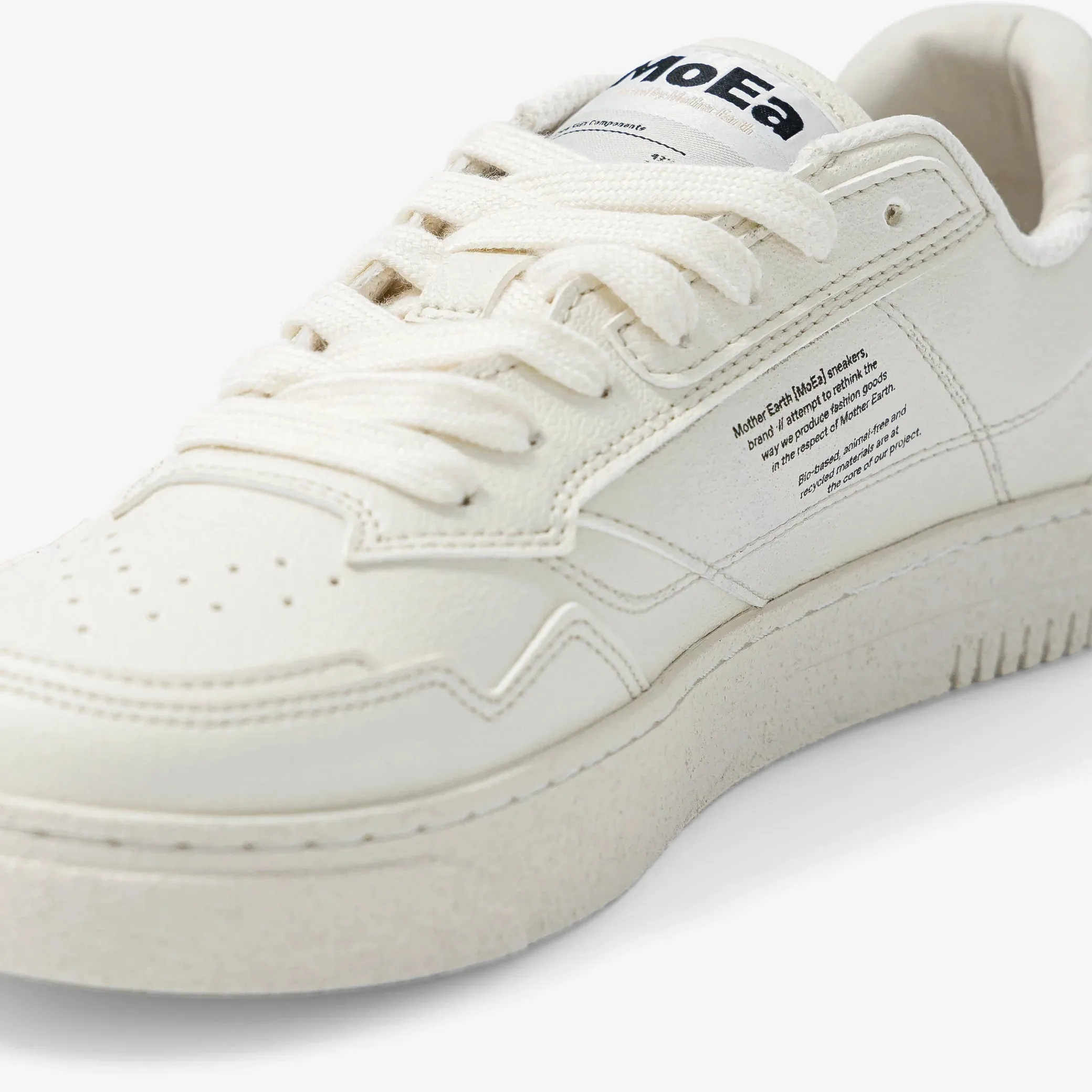 MoEa | GEN9 Corn Grained Vegan Sneakers | Pure White
