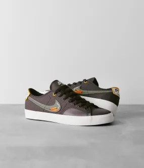 Nike SB Blazer Court DVDL Shoes - Baroque Brown / Medium Olive - Light Bone