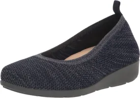 Propét Women's Yen Slip-On Shoe