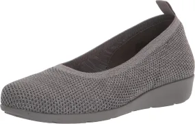 Propét Women's Yen Slip-On Shoe